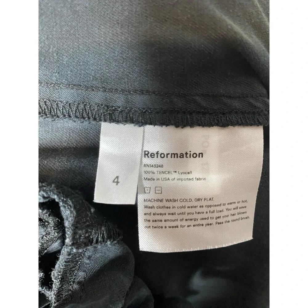 Reformation l Black Tencel Cargo Pants Size 4 - Picture 5 of 5